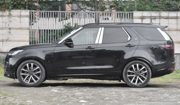 dlscovery什么品牌車 路虎發(fā)現(xiàn)(售價(jià)69萬(wàn)一輛)