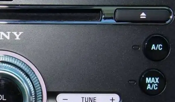 ac是什么意思車上的 機(jī)動(dòng)車輛的空調(diào)制冷開(kāi)關(guān)（使用效果好）