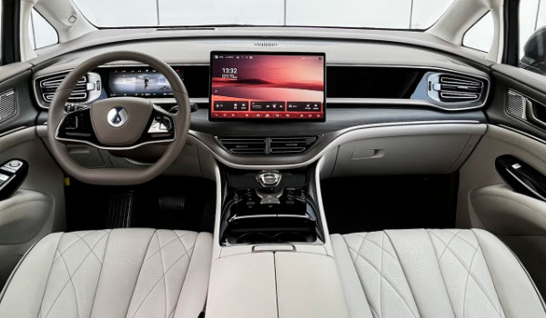 比亞迪騰勢(shì)d9價(jià)格及圖片 騰勢(shì)d9售價(jià)32萬(wàn)(分期首付9萬(wàn))