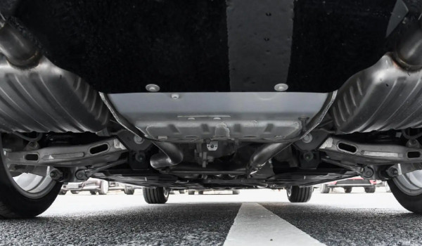 捷豹xel值得買嗎 輸出馬力可達(dá)250匹(百公里油耗10L)