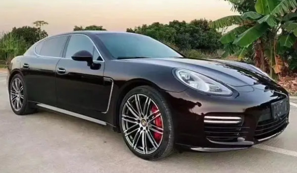 帕拉梅拉2023款報(bào)價(jià)及圖片 2023款帕拉梅拉售價(jià)99萬(wàn)(二手價(jià)54萬(wàn))