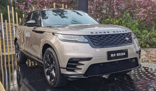 攬勝星脈分期要多少錢 分期首付15萬(wàn)(36期月供10451元)