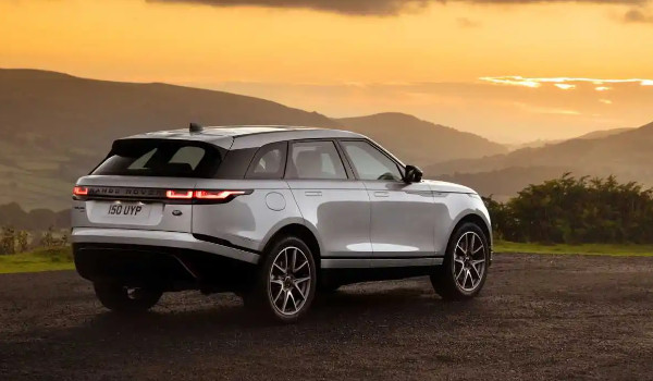 攬勝星脈和極光哪個(gè)好 星脈動(dòng)力更強(qiáng)(車身長(zhǎng)達(dá)4.8米)