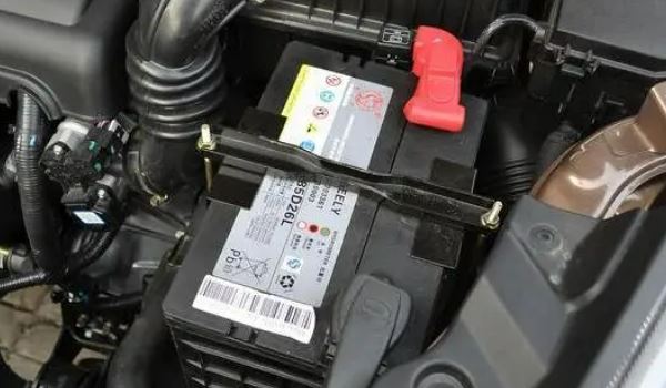 汽車(chē)蓄電池幾年換一次 汽車(chē)換蓄電池每隔3~5年時(shí)間更換一次