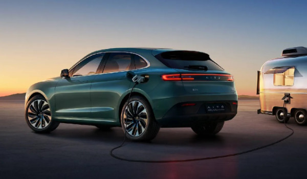 問界m5分期首付多少錢 分期首付7萬(36期月供5430元)