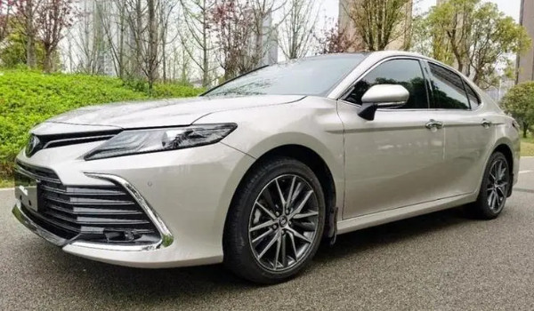 凱美瑞分期首付多少錢 分期首付4萬(wàn)(36期月供3384元)