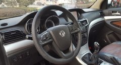 3萬一4萬新車皮卡柴油，收納空間比較大，馬力夠強