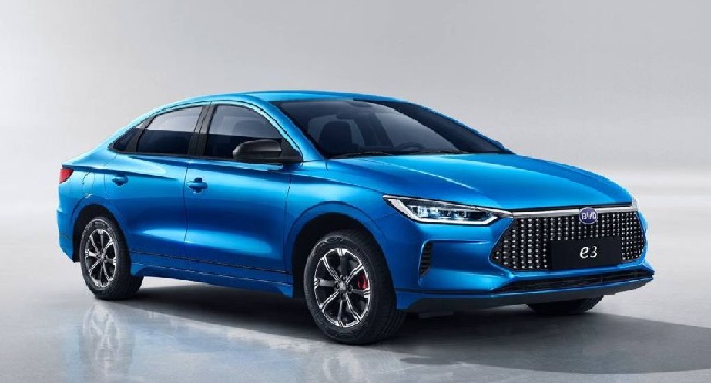 比亞迪e3純電動車價格，補貼后售價14.98萬續(xù)航401公里