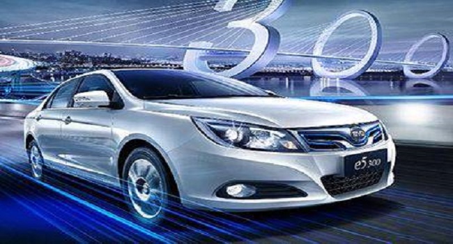 比亞迪e5純電動(dòng)車多少錢，22.98-24.98萬元還有更多優(yōu)惠等你