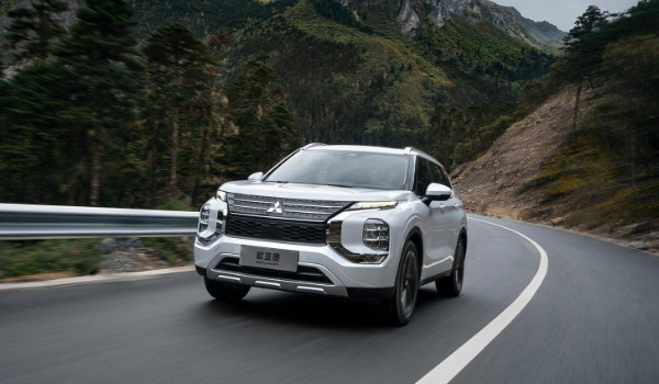 歐藍德四驅(qū)模式怎么選 中控臺四驅(qū)模式按鍵(搭載適時四驅(qū))