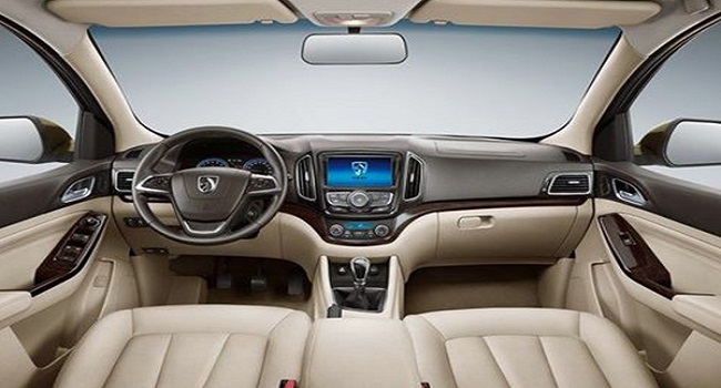 七座寶駿730價格表，6.8萬元的售價皮實耐用