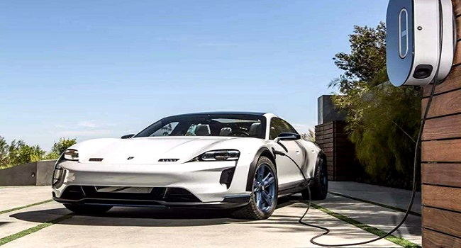 保時(shí)捷有新能源車嗎，保時(shí)捷新能源電動跑車Taycan受到了高度關(guān)注