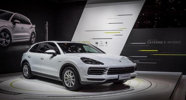 保時捷油電混合suv車多少錢，指導(dǎo)價為86.80-98.80萬元豪車就是豪價