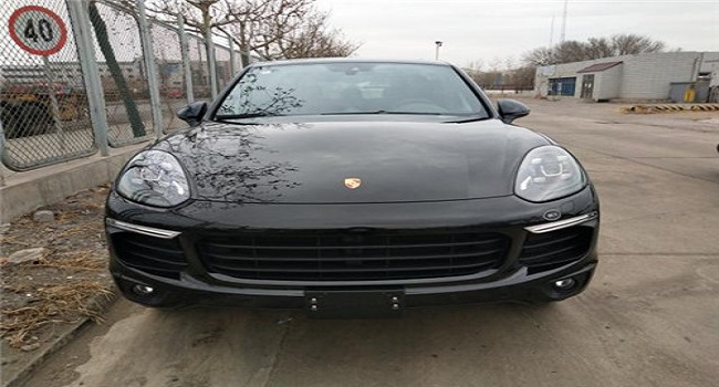 保時捷卡宴混動好還是油的好，混動油耗更實惠