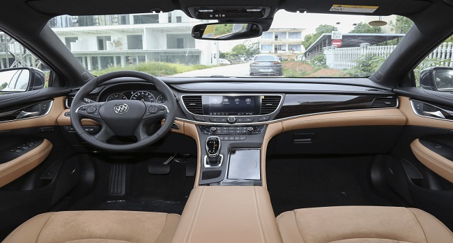 別克新款轎跑25萬(wàn)推薦，沉穩(wěn)大氣充滿(mǎn)安全感