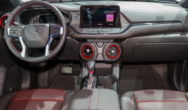 雪佛蘭開(kāi)拓者安全性能怎么樣 主動(dòng)安全配置齊全(搭載六個(gè)氣囊)