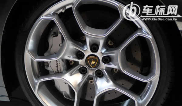 18寸輪轂換19寸輪轂有必要嗎 沒必要換區(qū)別不大(麻煩又費(fèi)錢)