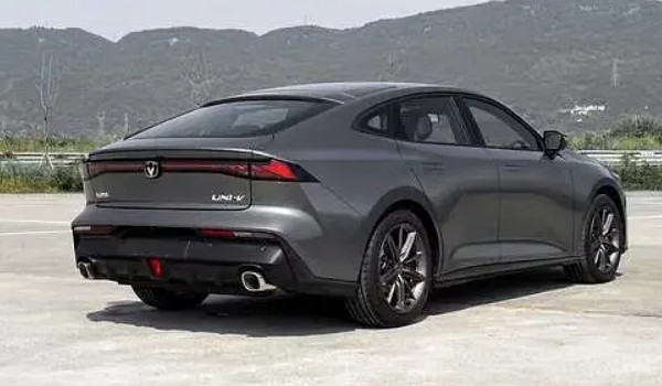 長安univ報(bào)價(jià)及圖片 2022款長安univ售價(jià)10萬(落地12萬)