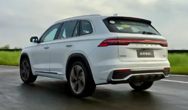 吉利星越l混動(dòng)多少錢(qián) 2022款混動(dòng)售價(jià)17萬(wàn)(落地19萬(wàn))