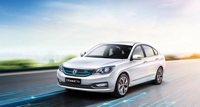 東風(fēng)e70電動(dòng)汽車(chē)報(bào)價(jià)，官方指導(dǎo)價(jià)15.28萬(wàn)元