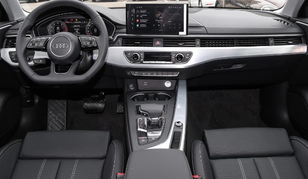 奧迪a4l新車價(jià)格多少 2022款?yuàn)W迪a4l售價(jià)25萬(分期首付7萬)
