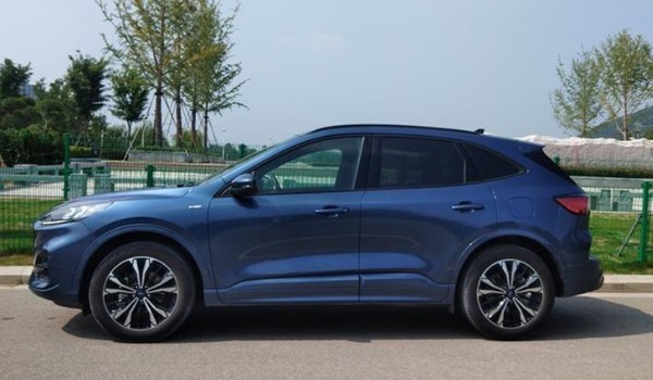 福特銳際分期多少錢 分期首付6萬(wàn)(36期月供4636元)