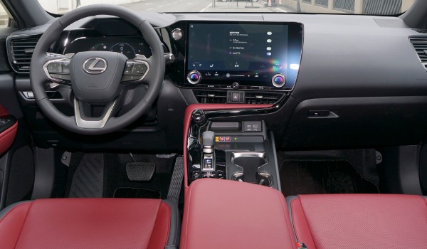 雷克薩斯nx260新款價(jià)格2022款 2022款nx260售價(jià)31萬(wàn)(分期首付9萬(wàn))