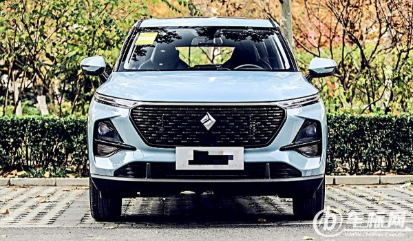 寶駿rs3圖片及報價自動擋 2022款寶駿rs3自動擋7萬(二手價5萬)