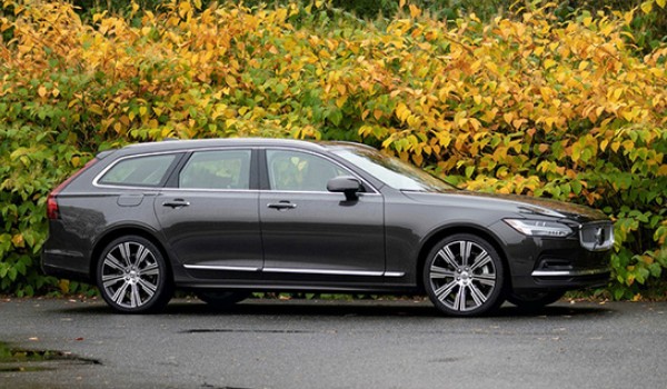 沃爾沃v90和途銳哪個(gè)好 途銳馬力可達(dá)340匹(v90車(chē)身長(zhǎng)達(dá)4.9米)