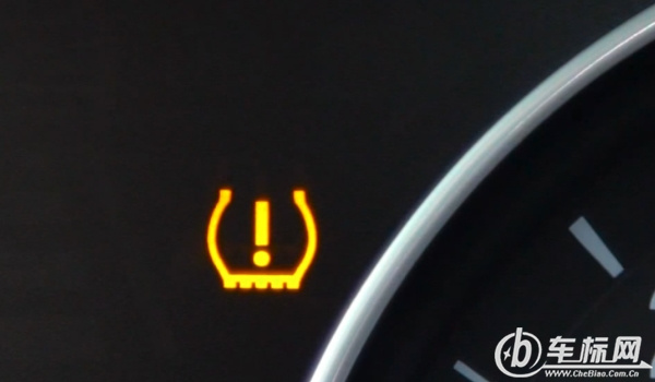 胎壓故障燈亮了還能繼續(xù)開(kāi)嗎 胎壓故障燈亮了不能繼續(xù)開(kāi)