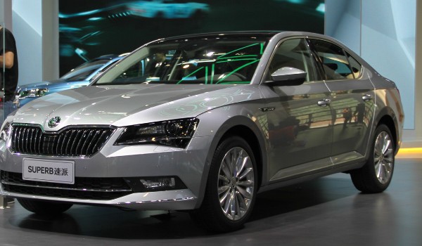 斯柯達(dá)速派油耗多少真實油耗 百公里油耗7.4L(一公里消耗6毛錢)