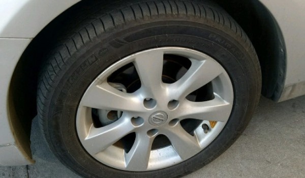 日產(chǎn)騏達(dá)輪胎型號規(guī)格參數(shù) 輪胎型號205/50 r17(三種輪胎品牌)