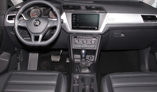 大眾途安l車怎么樣值得買嗎 油耗實(shí)測8.2L(輸出馬力可達(dá)150匹)