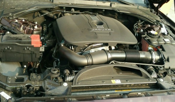 捷豹xfl怎么樣值得買嗎 油耗實(shí)測10.3L(馬力可達(dá)300匹)