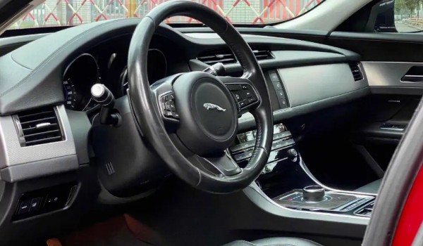 捷豹xfl2022最新款多少錢 2022款捷豹xfl售價(jià)39萬(分期首付11萬)