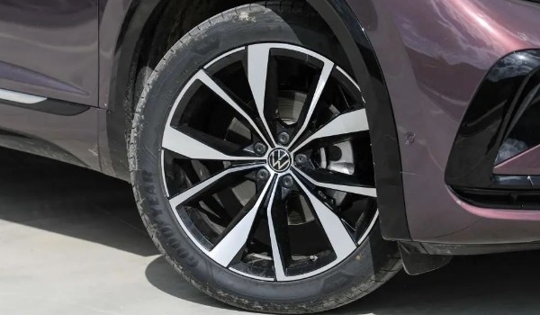 大眾攬境輪胎型號多少 輪胎尺寸265/45 r21(固特異輪胎品牌)