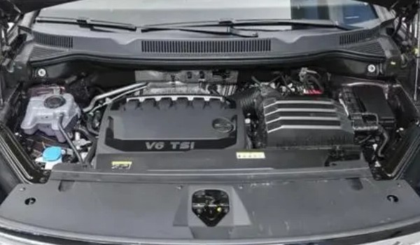 大眾攬境和探險者哪個好 攬境車身長達(dá)5.1米(馬力可達(dá)299匹)