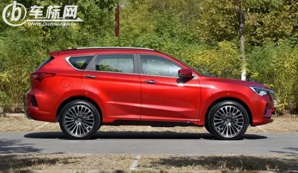 捷途x70二手價(jià)格及圖片 捷途x70二手價(jià)6萬(表顯里程3.03萬公里)