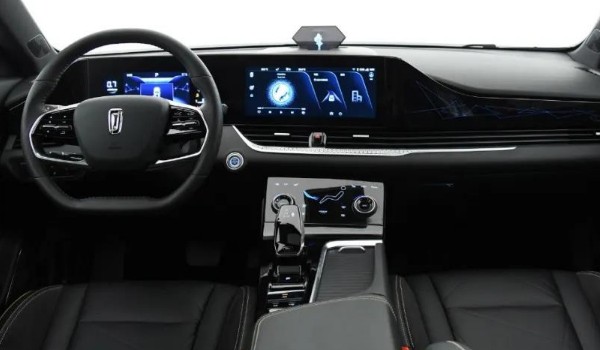 奔騰b70s怎么樣值得購買嗎 馬力可達(dá)169匹(油耗實(shí)測8L)