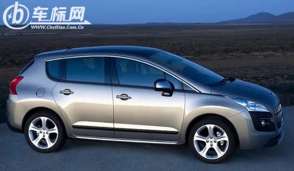 標致3008和本田xrv哪個好 3008車長4.4米(動力更強)