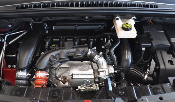 標致3008發(fā)動機怎么樣 馬力可達167匹(搭載1.6T發(fā)動機)