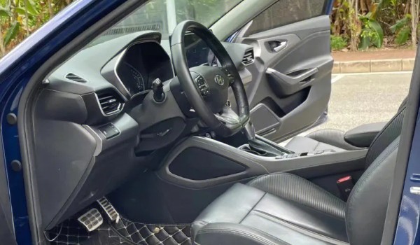 現(xiàn)代菲斯塔2023款圖片及價(jià)格 新車售價(jià)13萬(wàn)一輛(分期首付4萬(wàn))