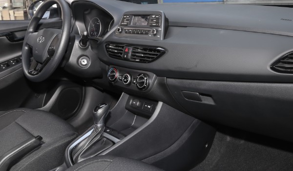 現代悅動油耗多少真實油耗 百公里油耗7.8L(油耗一公里6毛錢)