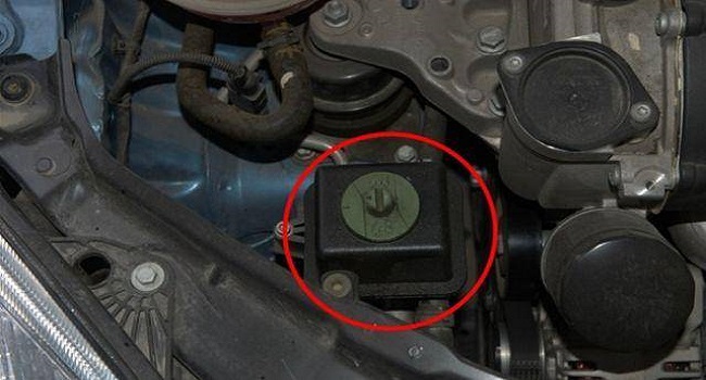 變速箱油多長時間換一次，不同車型更換時間不同根據保養(yǎng)手冊說明進行更換