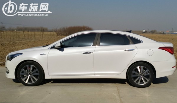 名圖變速箱油多久更換一次 4-6萬公里(不同型號(hào)油不能混用)