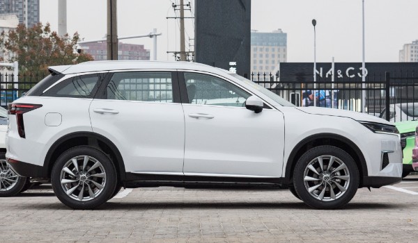 東風(fēng)日產(chǎn)啟辰星多少錢一輛 新車12萬(wàn)一輛(分期首付3萬(wàn))