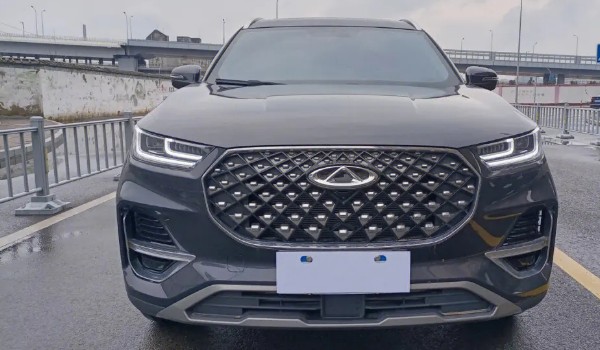 奔騰t99和瑞虎8哪個(gè)好 奔騰t99動(dòng)力更強(qiáng)(車(chē)長(zhǎng)4.8米)