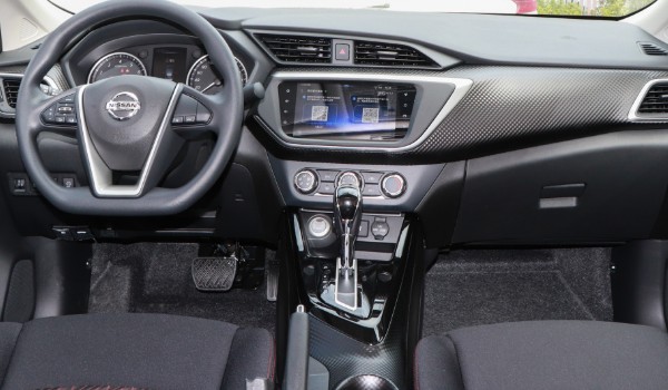 日產藍鳥2021新款圖片及報價 新車售價10萬一輛(分期首付3萬)