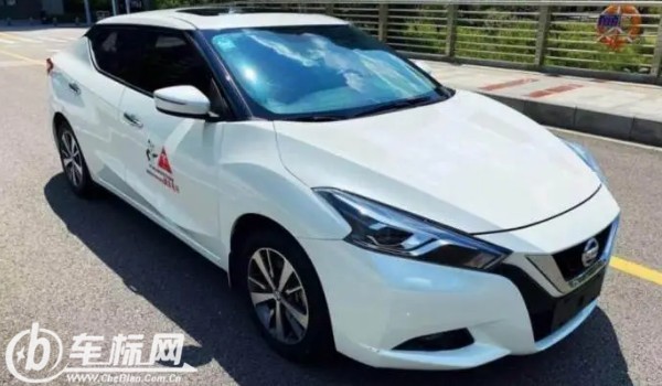 藍(lán)鳥(niǎo)和飛度比哪個(gè)更好 藍(lán)鳥(niǎo)車長(zhǎng)4.6米(配置功能豐富)