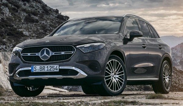 寶馬x4和奔馳glc哪個(gè)好 寶馬x4動力強(qiáng)(配置功能豐富)